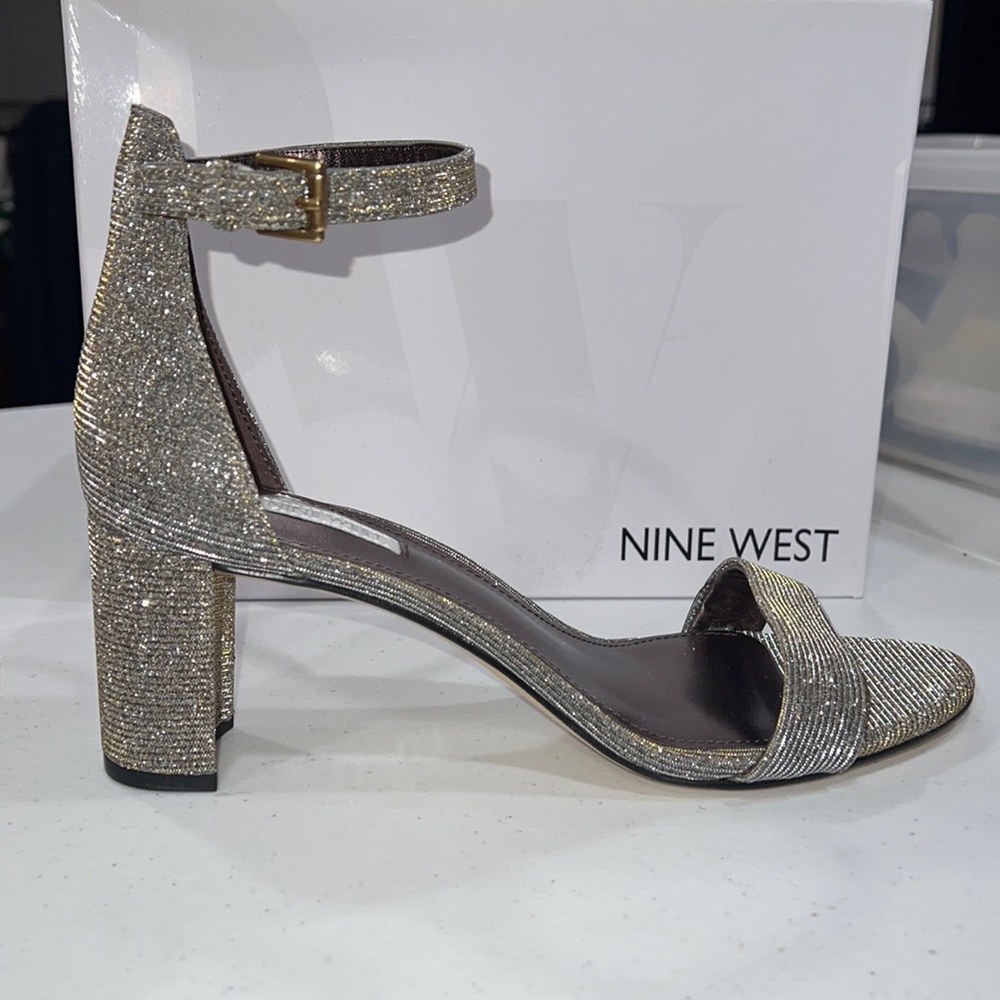 NYE BNWB Sparkle Nine West Pruce Block Heels. Size 10